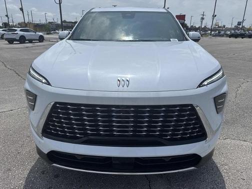White Tri-Coat 2026 Buick Enclave Avenir