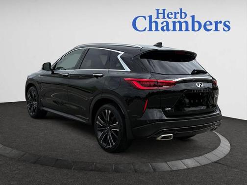 2021 INFINITI QX50 LUXE