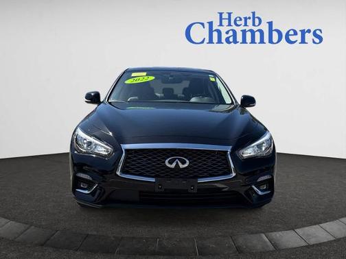 2022 INFINITI Q50 LUXE