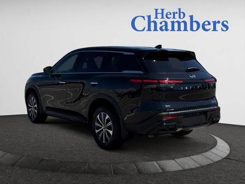 2025 INFINITI QX60 PURE