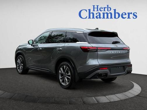 2024 INFINITI QX60 LUXE
