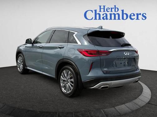 2025 INFINITI QX50 LUXE
