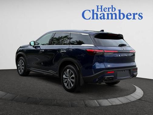 2025 INFINITI QX60 PURE