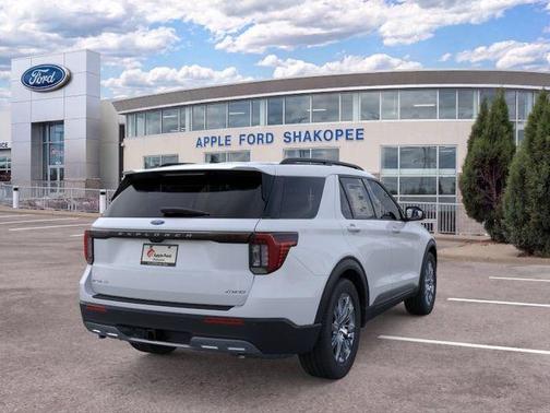 White Metallic 2026 Ford Explorer Active