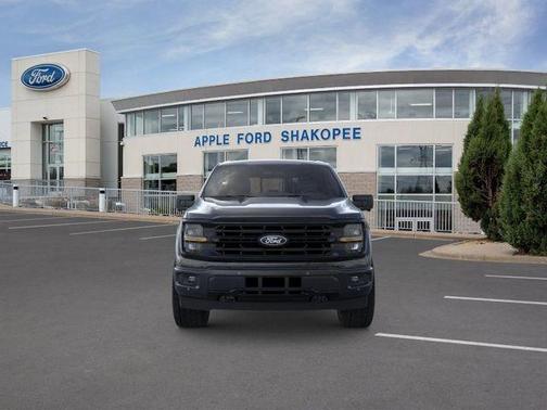 Black Metallic 2026 Ford F-150 XLT