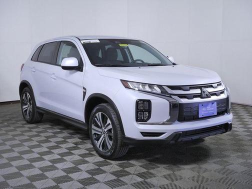 White Diamond 2025 Mitsubishi Outlander Sport 2.0 ES