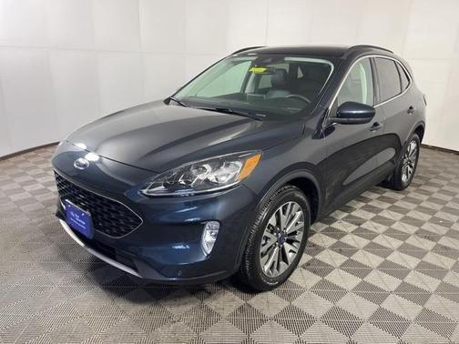 2022 Ford Escape Titanium