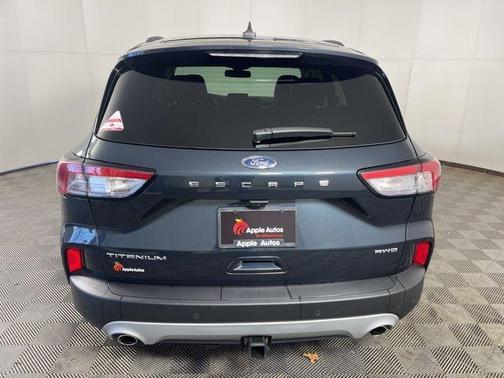 2022 Ford Escape Titanium