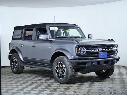 Carbonized Gray Metallic 2022 Ford Bronco Outer Banks