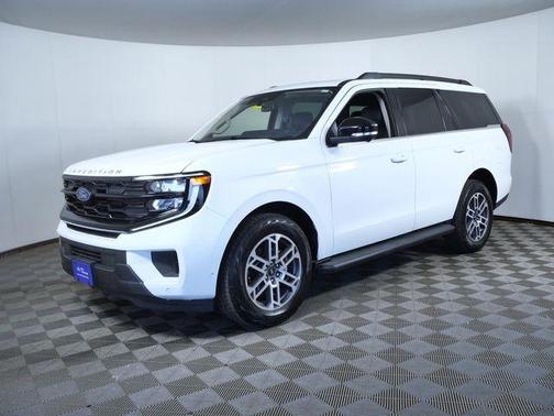 Oxford White 2025 Ford Expedition Active