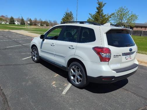 2016 Subaru Forester 2.5i Touring