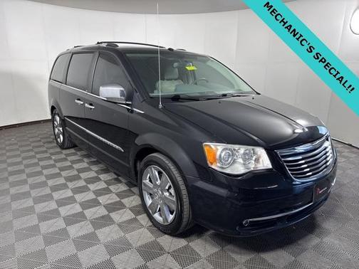 2012 Chrysler Town & Country Limited
