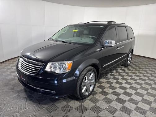 2012 Chrysler Town & Country Limited