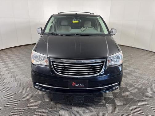 2012 Chrysler Town & Country Limited