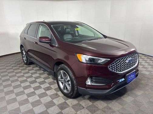 Burgundy Velvet Metallic Tinted Clearcoat 2024 Ford Edge SEL
