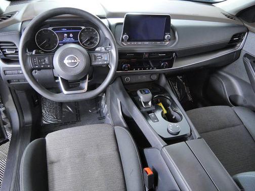 Gun Metallic 2022 Nissan Rogue SV