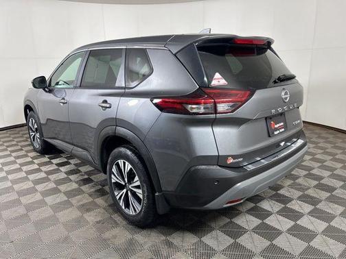 Gun Metallic 2022 Nissan Rogue SV
