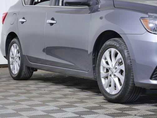Gun Metallic 2019 Nissan Sentra SV