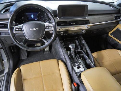 Gray 2022 Kia Telluride SX