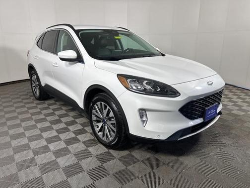 2022 Ford Escape Titanium