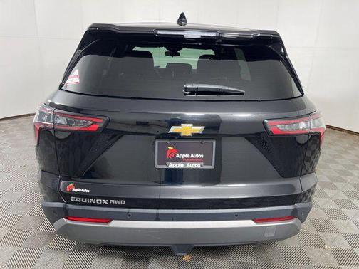 Mosaic Black Metallic 2026 Chevrolet Equinox LT