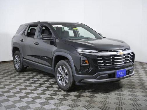 Mosaic Black Metallic 2026 Chevrolet Equinox LT