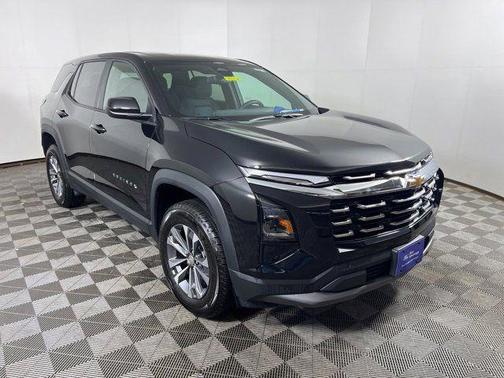 Mosaic Black Metallic 2026 Chevrolet Equinox LT