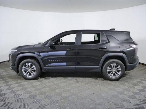 Mosaic Black Metallic 2026 Chevrolet Equinox LT