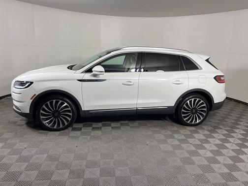 2022 Lincoln Nautilus Black Label