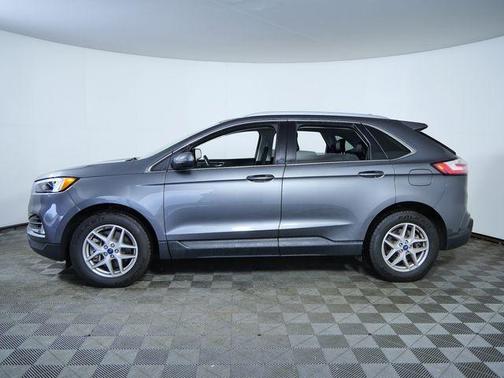 Carbonized Gray Metallic 2022 Ford Edge SEL