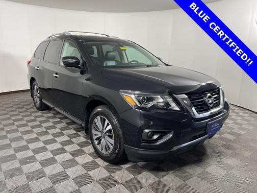 2017 Nissan Pathfinder SL