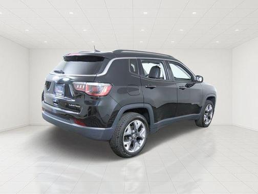 Diamond Black 2018 Jeep Compass Limited