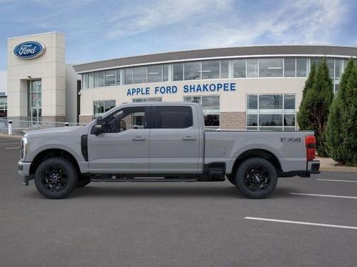 Avalanche 2026 Ford F-350 Lariat Super Duty