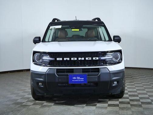 Oxford White 2025 Ford Bronco Sport Outer Banks