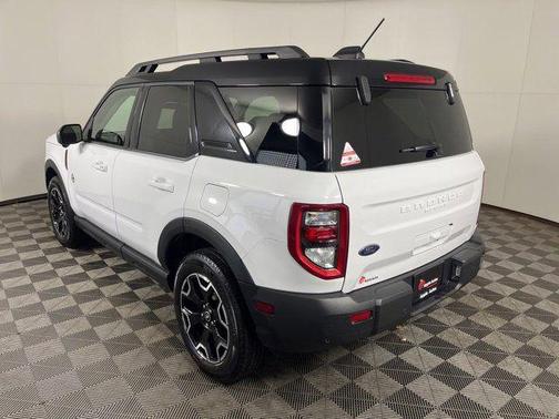 Oxford White 2025 Ford Bronco Sport Outer Banks