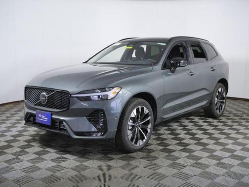 Forest Green 2026 Volvo XC60 B5 Plus