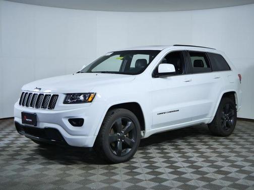 Bright White Clearcoat 2015 Jeep Grand Cherokee Altitude