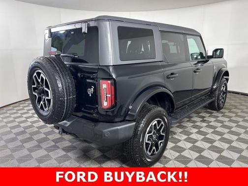 2022 Ford Bronco Outer Banks