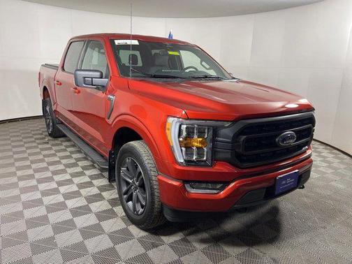 Hot Pepper Red Metallic Tinted Clearcoat 2023 Ford F-150 XLT