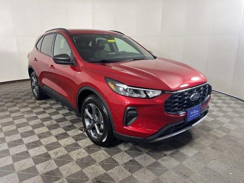 Rapid Red Metallic Tinted Clearcoat 2025 Ford Escape ST-Line