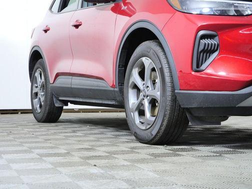 Rapid Red Metallic Tinted Clearcoat 2025 Ford Escape ST-Line
