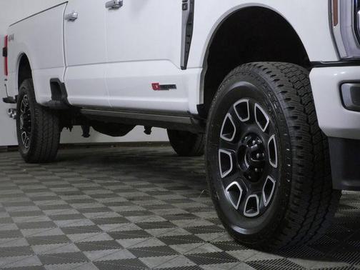 Star White 2024 Ford F-350 Platinum
