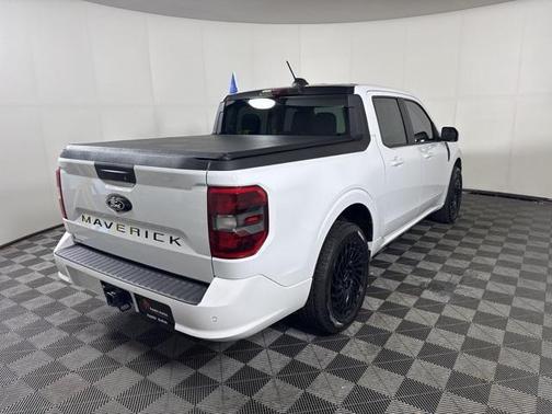 2025 Ford Maverick Lobo Standard