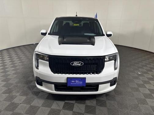 2025 Ford Maverick Lobo Standard