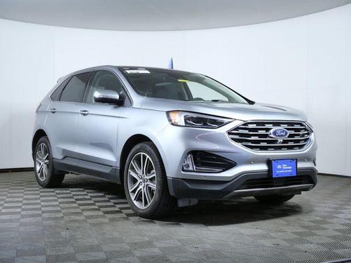 Iconic Silver Metallic 2024 Ford Edge Titanium