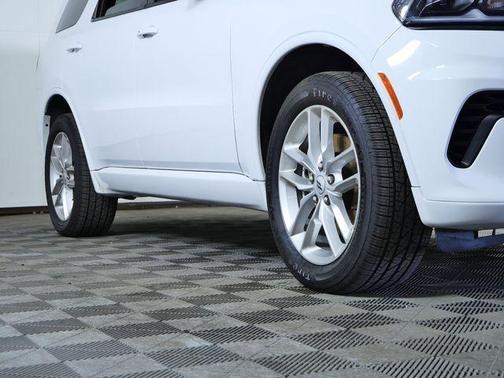 White Knuckle Clearcoat 2025 Dodge Durango GT
