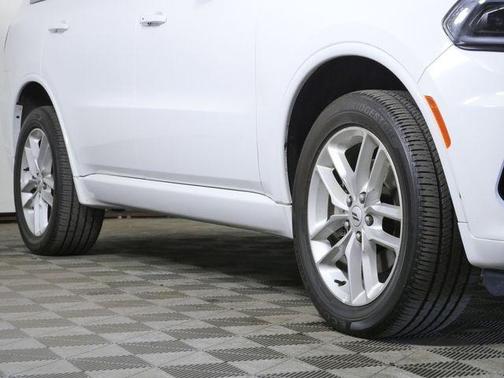 White Knuckle Clearcoat 2025 Dodge Durango GT