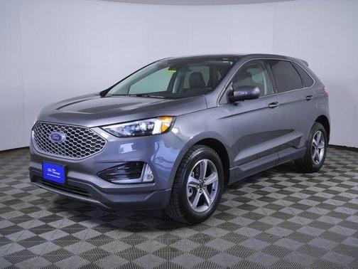 Carbonized Gray Metallic 2024 Ford Edge SEL