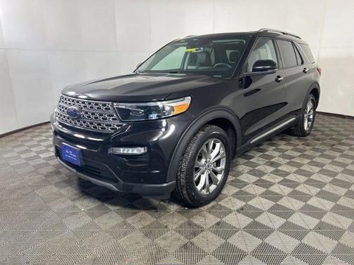 Agate Black Metallic 2023 Ford Explorer Limited