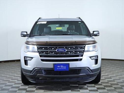 Ingot Silver Metallic 2018 Ford Explorer XLT